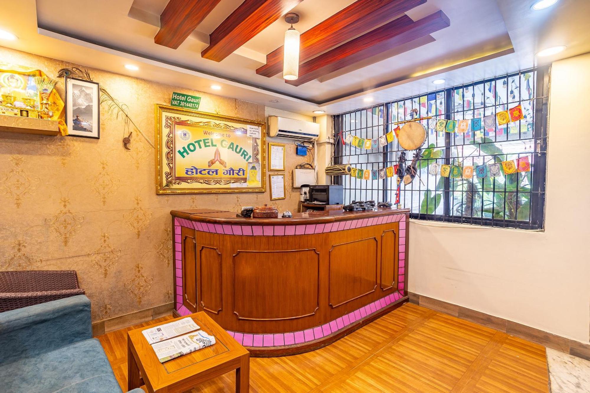 Oyo 821 Hotel Gauri Катманду Экстерьер фото
